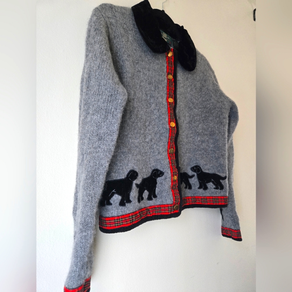 Orvis 100% wool grey cardigan sweater, red tartan trim, velvet collar& black dog